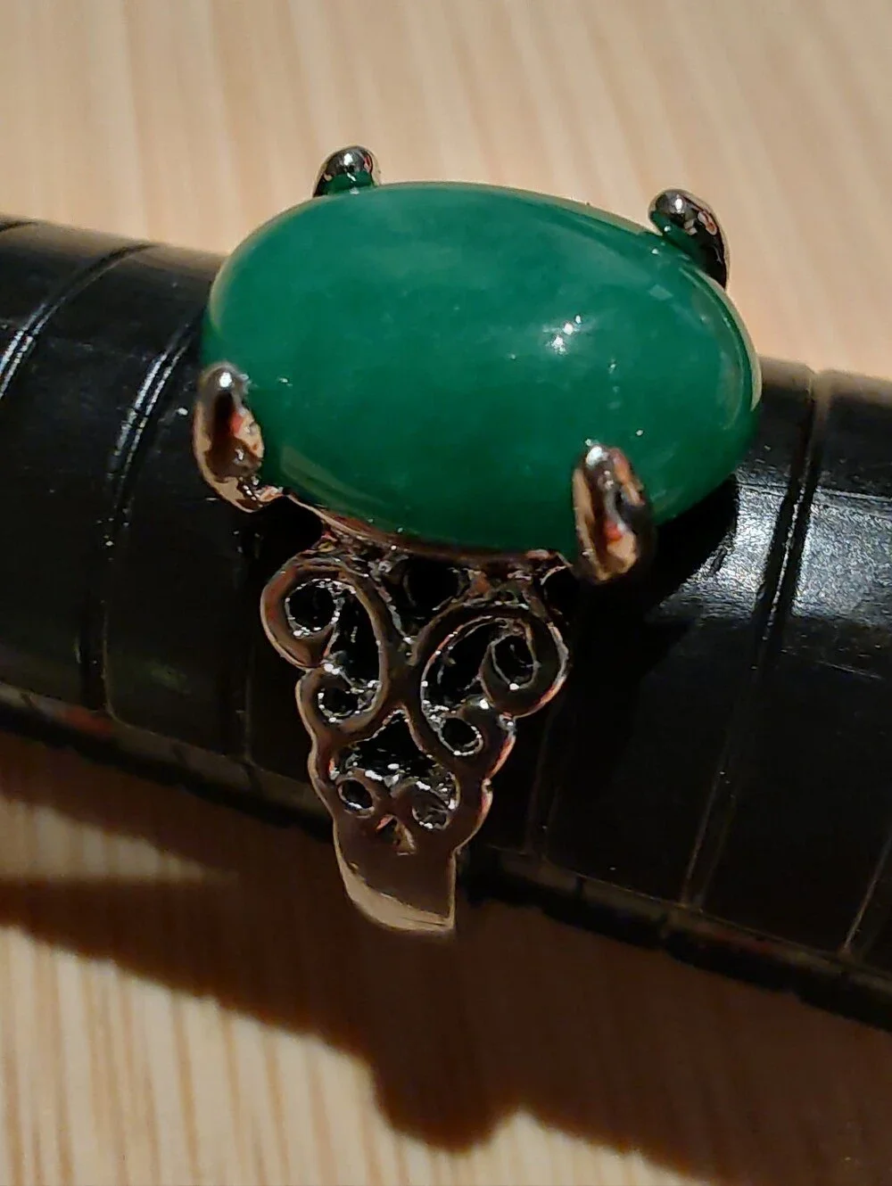 Nephrite Jade Set In Stainless Steel Size 11 - Picture 7 of 9